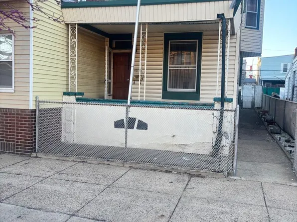 4614 Milnor St, Philadelphia, PA 19137
