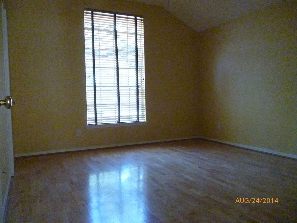 small bedroom