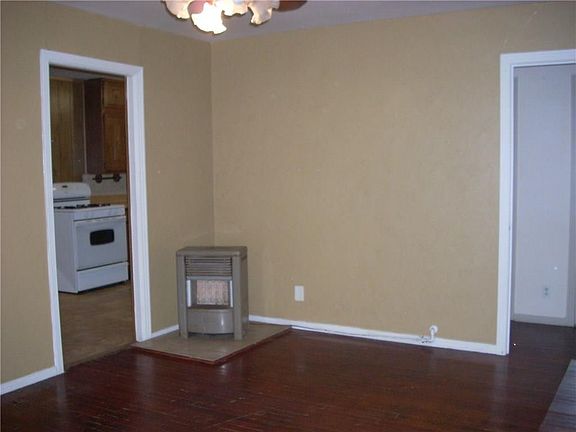 5th image of 957 Tamara Ln