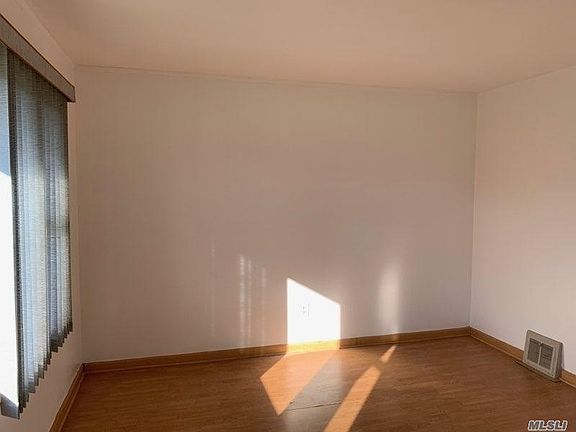 2nd image of 45 Crescent St