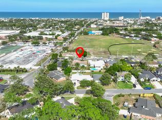 2056 10th St N, Jacksonville Beach, FL 32250