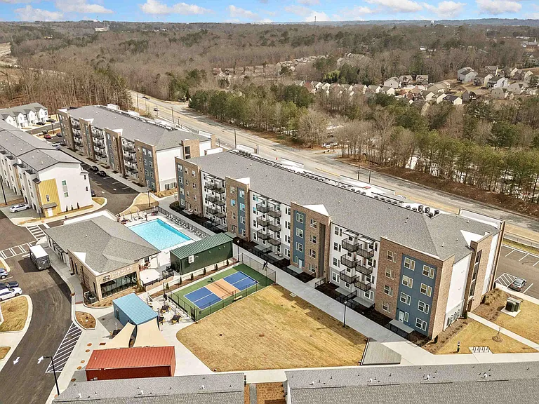 The Refinery at Sugar Hill Apartments and Townhomes — Photo 33