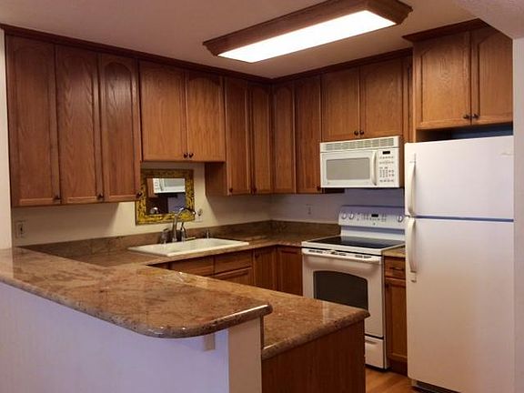 2nd image of 1516 S Lakeside Dr APT 108