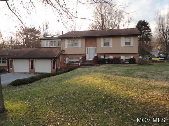 1st image of 2403 Gant Ave