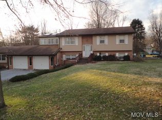 2403 Gant Ave, Parkersburg, WV 26104