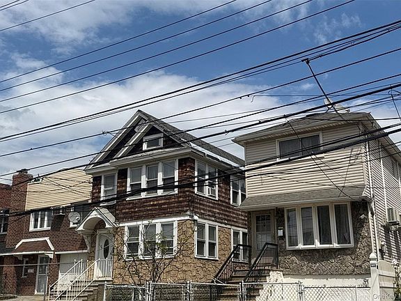 4th image of 517 College Point Boulevard
