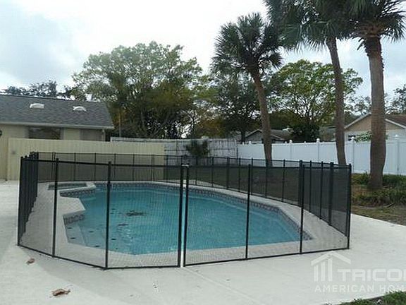 5th image of 7669 Holly Oak Ct