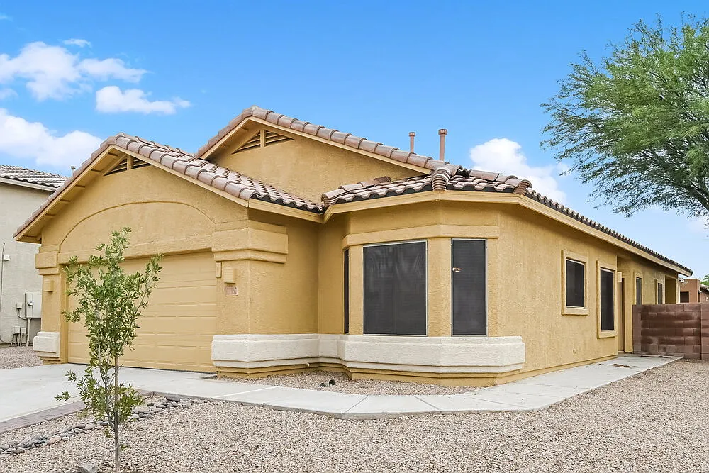 3 bed, 2.0 bath, 1532 sqft, $1,935 — Photo 1