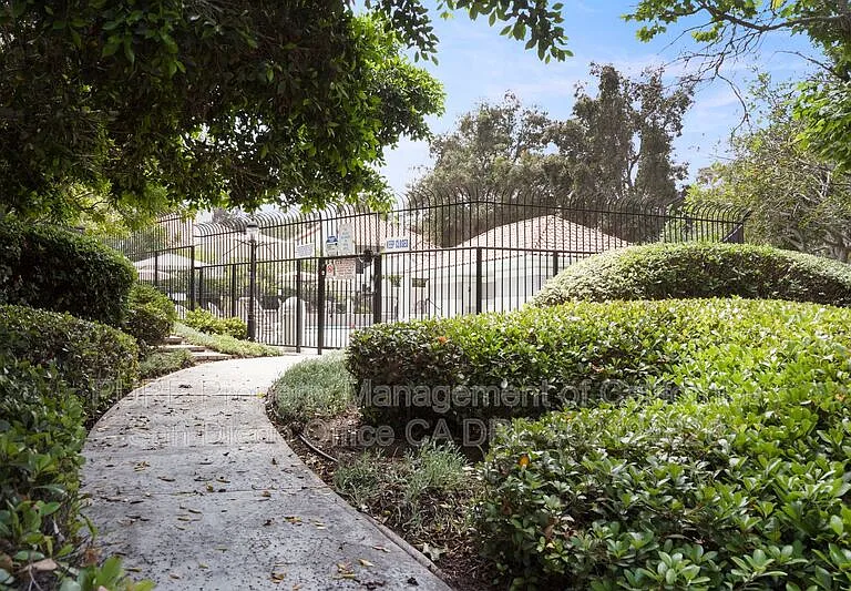 4612 Villas Dr — Photo 9
