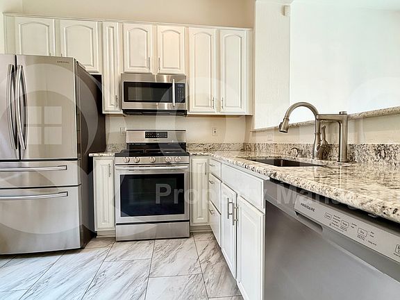 4th image of 1387 W Marlin Dr
