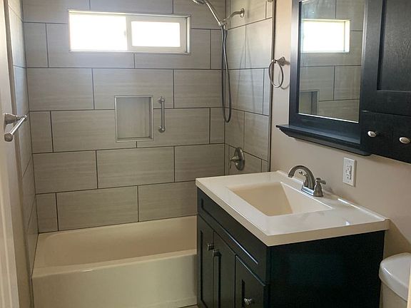 5th image of 8837 La Mesa Blvd