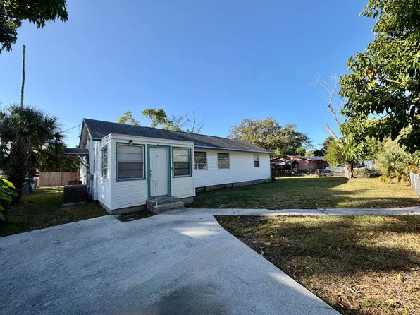 1762 32nd St, Sarasota, FL 34234