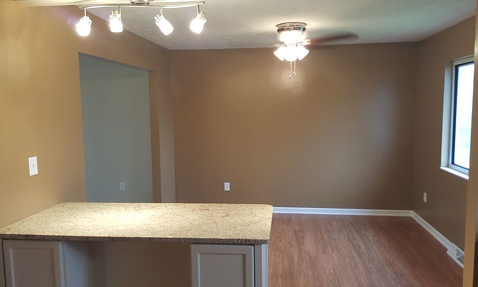 1st image of 1135 Ledgebrook Dr