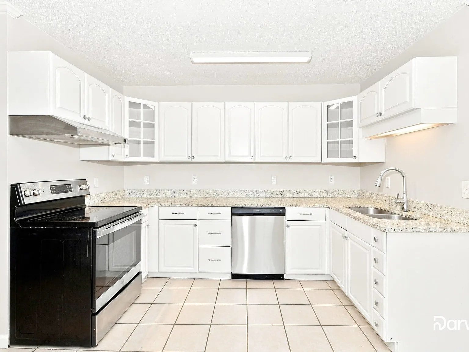 2 bed, 2.0 bath, 1041 sqft, $1,465 — Photo 4