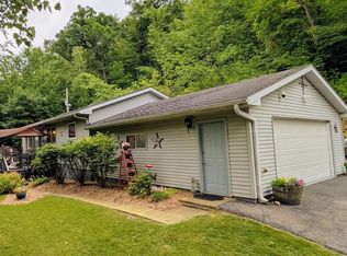 E4585 Bean Ln, Chaseburg, WI 54621