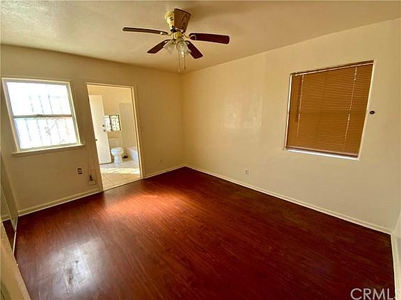 5th image of 938 E 90th St