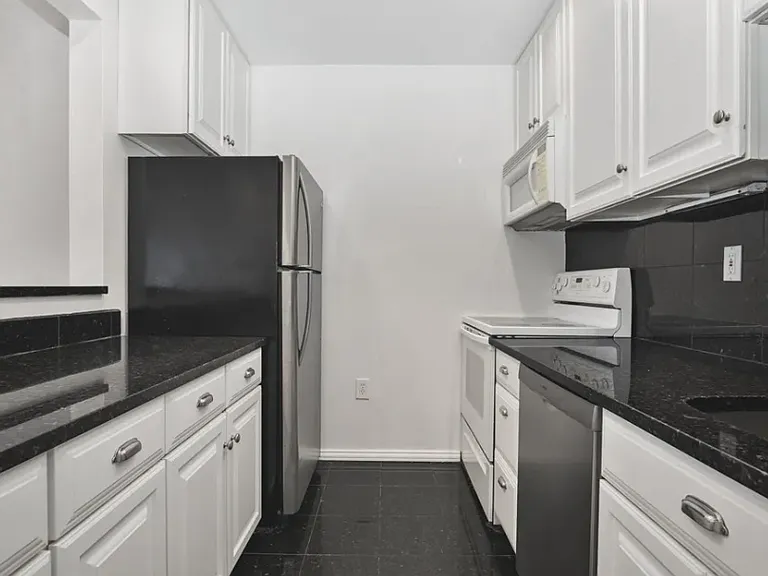 465 Shawmut Ave — Photo 8