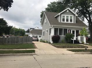 426 Wickham Blvd, Racine, WI 53405
