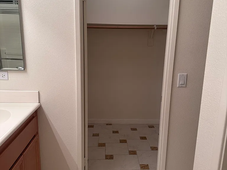 102 Shoreline Dr — Photo 25