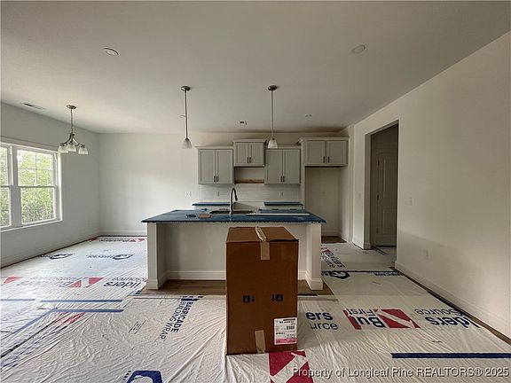 2nd image of 158 Travelers Way