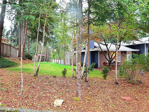 3rd image of 16215 NE 98th St