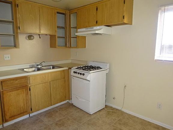 4th image of 1031 W Latham Ave APT I