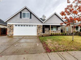 206 Auburn Ln, Creswell, OR 97426