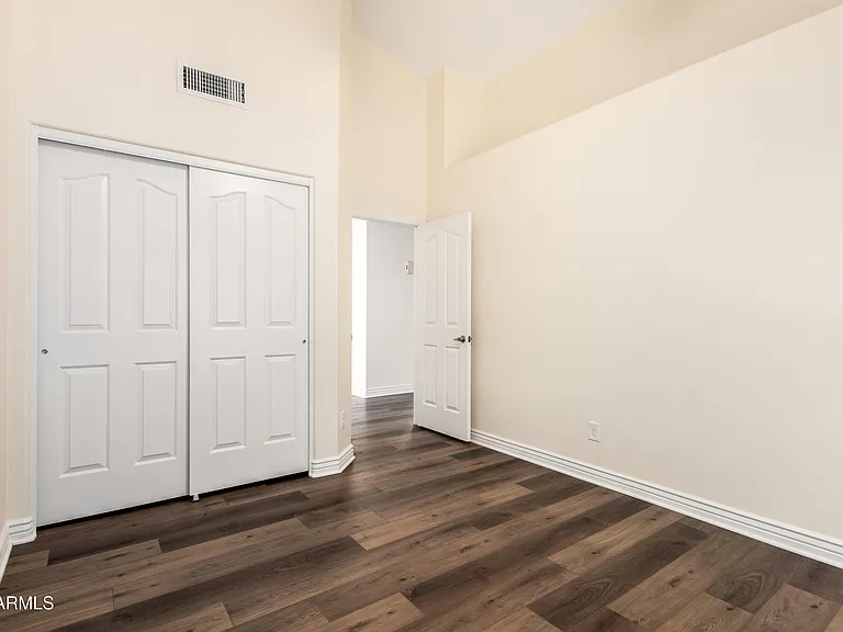 1517 W Islandia Dr — Photo 25