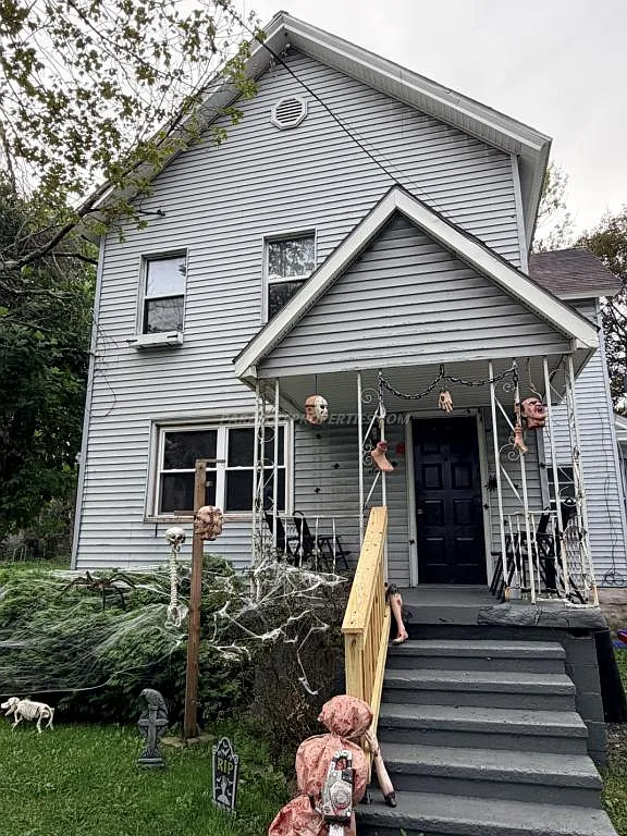 60 Canaan St — Photo 1
