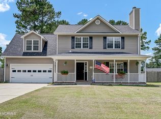 107 Knotts Ct, Sneads Ferry, NC 28460