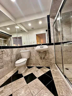 Rented by City Connections Realty | media 6