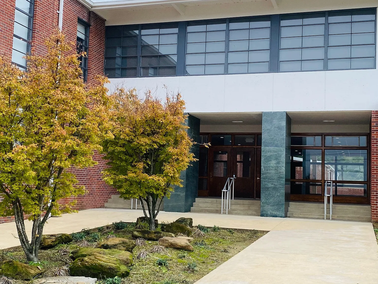 2 bed, $1,650 — Photo 1