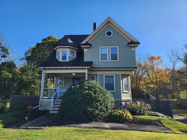 44 W Center St, West Bridgewater, MA 02379