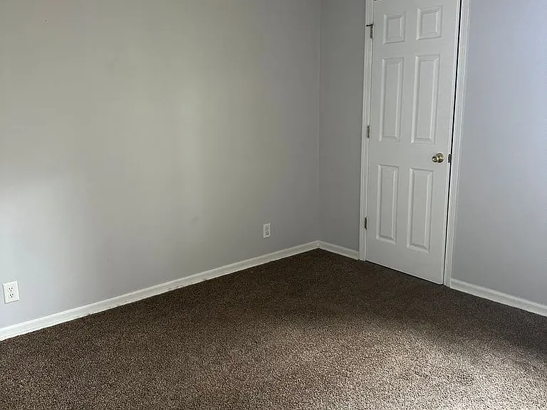910 Brett Dr #82 — Photo 9