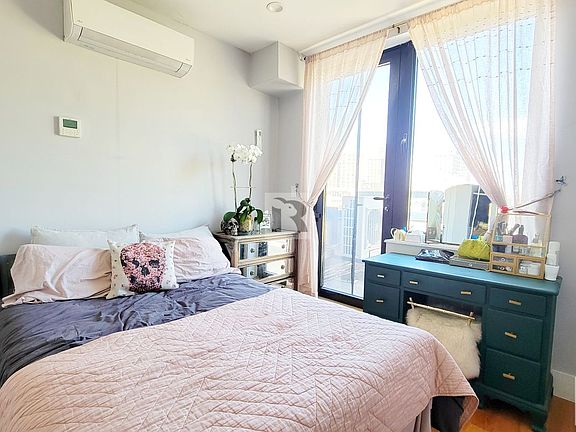 5th image of 971 Lafayette Ave #4