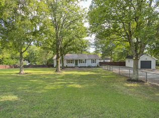 218 Hart Ln, Nashville, TN 37207