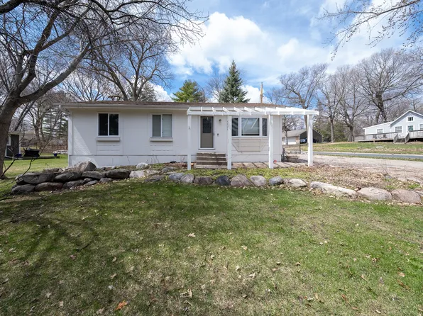 5900 Ridgewood Rd, Mound, MN 55364