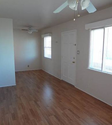 Living Room & Dinning Roo