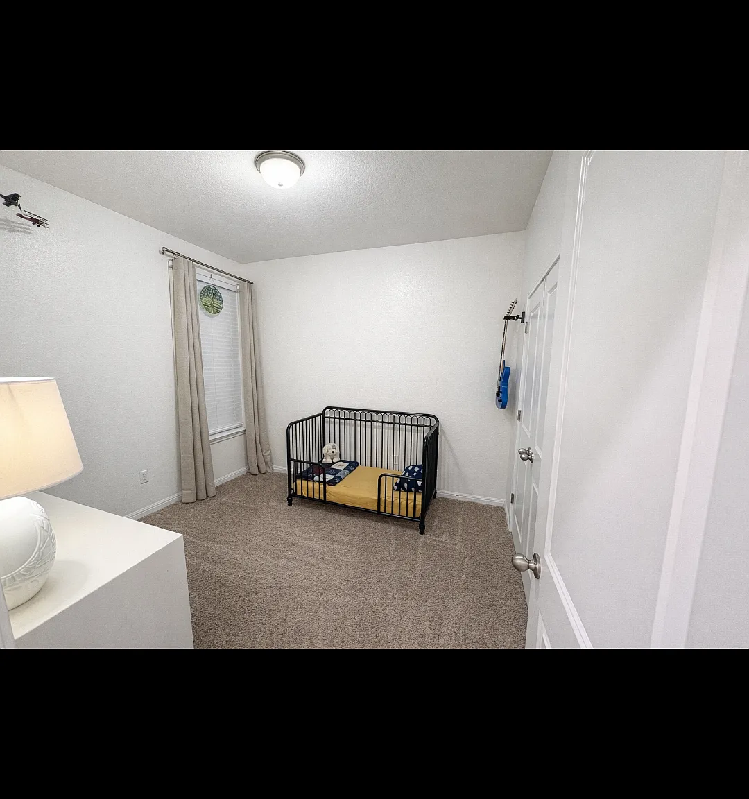 3 bed, 1250 sqft, $1,900 — Photo 3