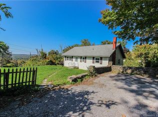 6 Sobel Dr, New Fairfield, CT 06812