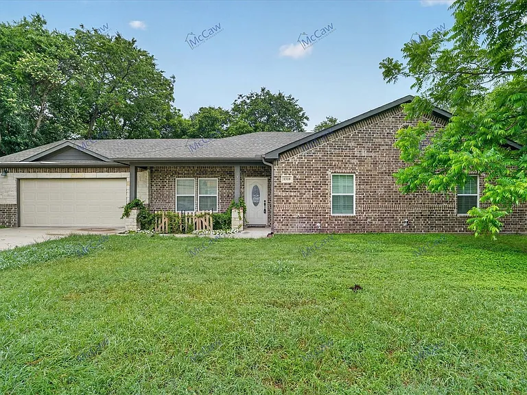 1310 Yale St — Photo 2