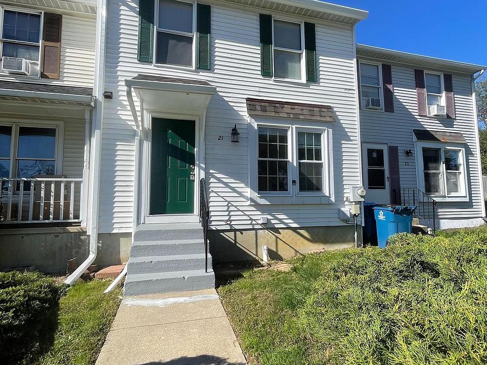 1st image of 21 Mahogany Dr