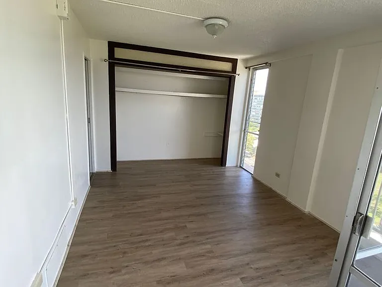 1617 Keeaumoku St #1107 — Photo 8