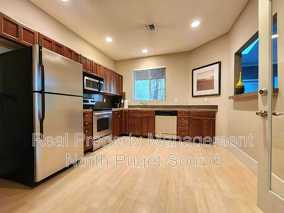 2nd image of 18930 Bothell Everett Hwy APT V101