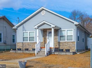 8 1st Ave, West Deptford, NJ 08051