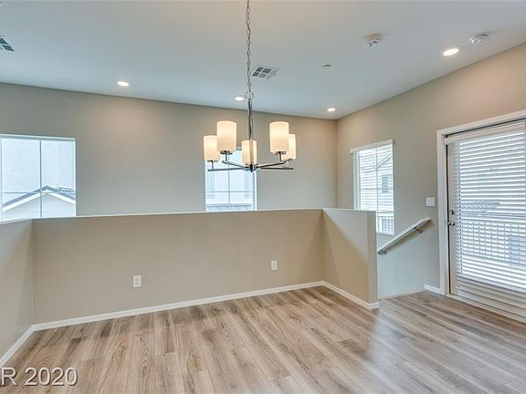4th image of 524 Mossy Cup St #423