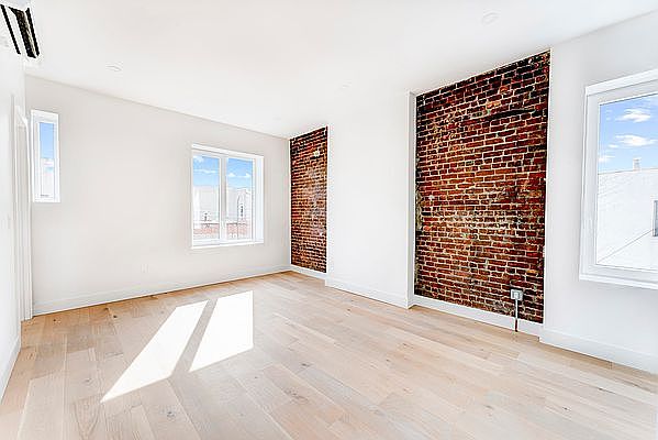 1st image of 253 Van Brunt St #3R