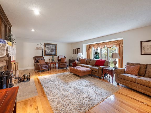 5th image of 239 Fairfield Church Rd