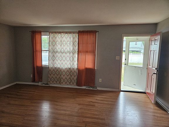5th image of 31 E Colorado Ave