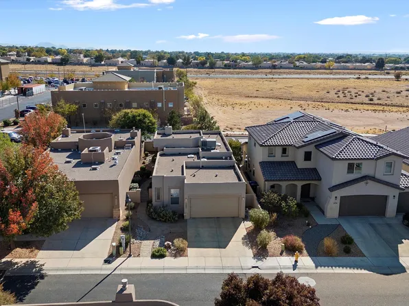 8800 Desert Finch Ln NE, Albuquerque, NM 87122